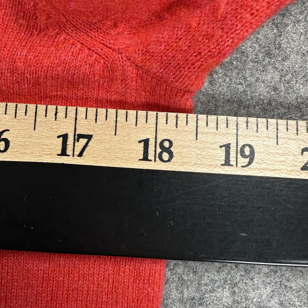 L.L.Bean Sweater Womens Medium Red 100% Cashmere Crewneck Pullover Knit - Picture 7 of 13